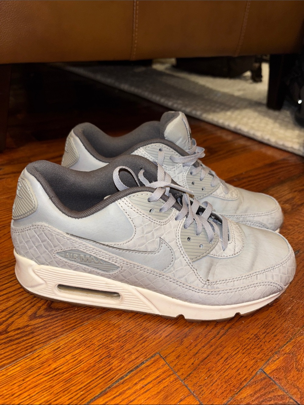 Nike Gray Air Max 90 Low-Top Sneakers